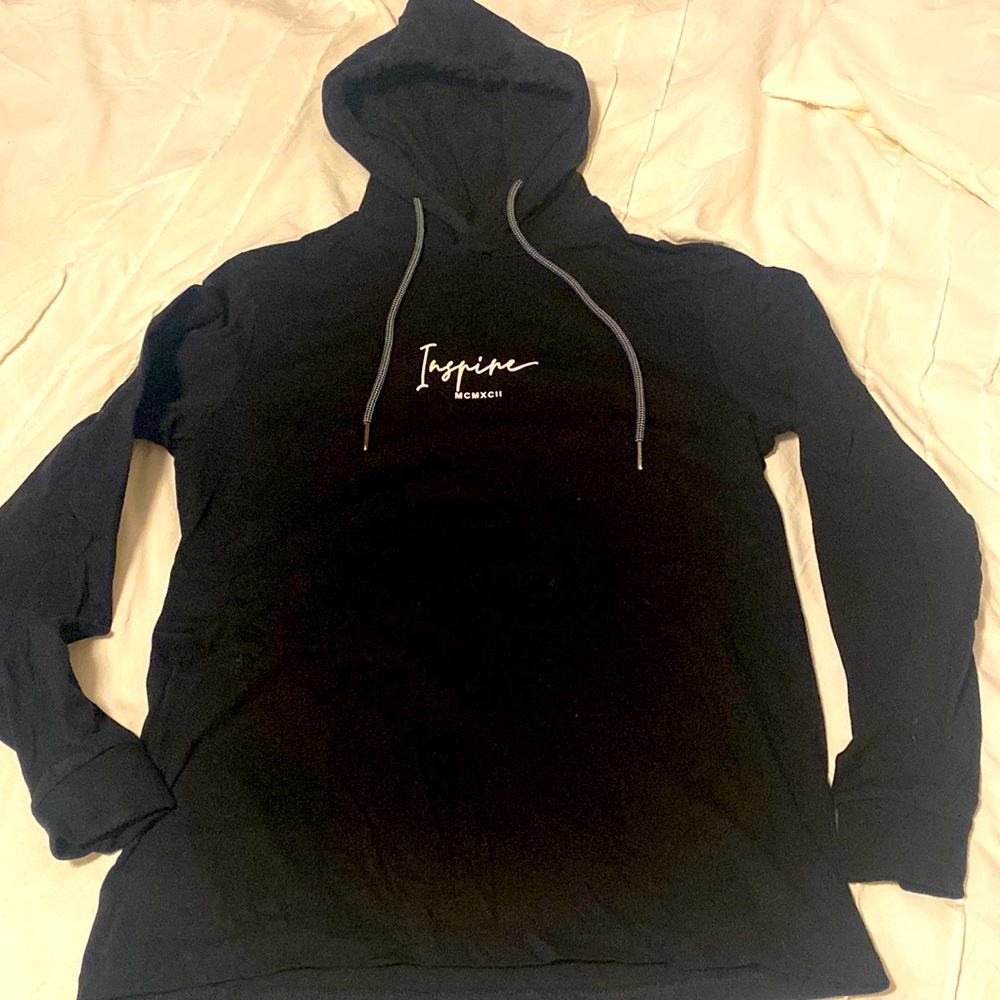 Men’s black long sleeve tee with hood size small